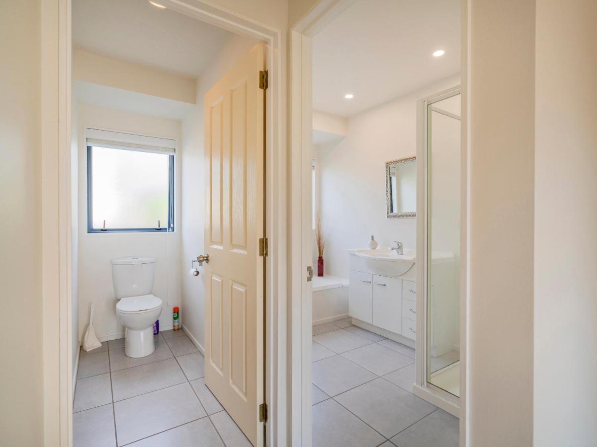 Sunlight Bach - Whitianga Holiday Home المظهر الخارجي الصورة